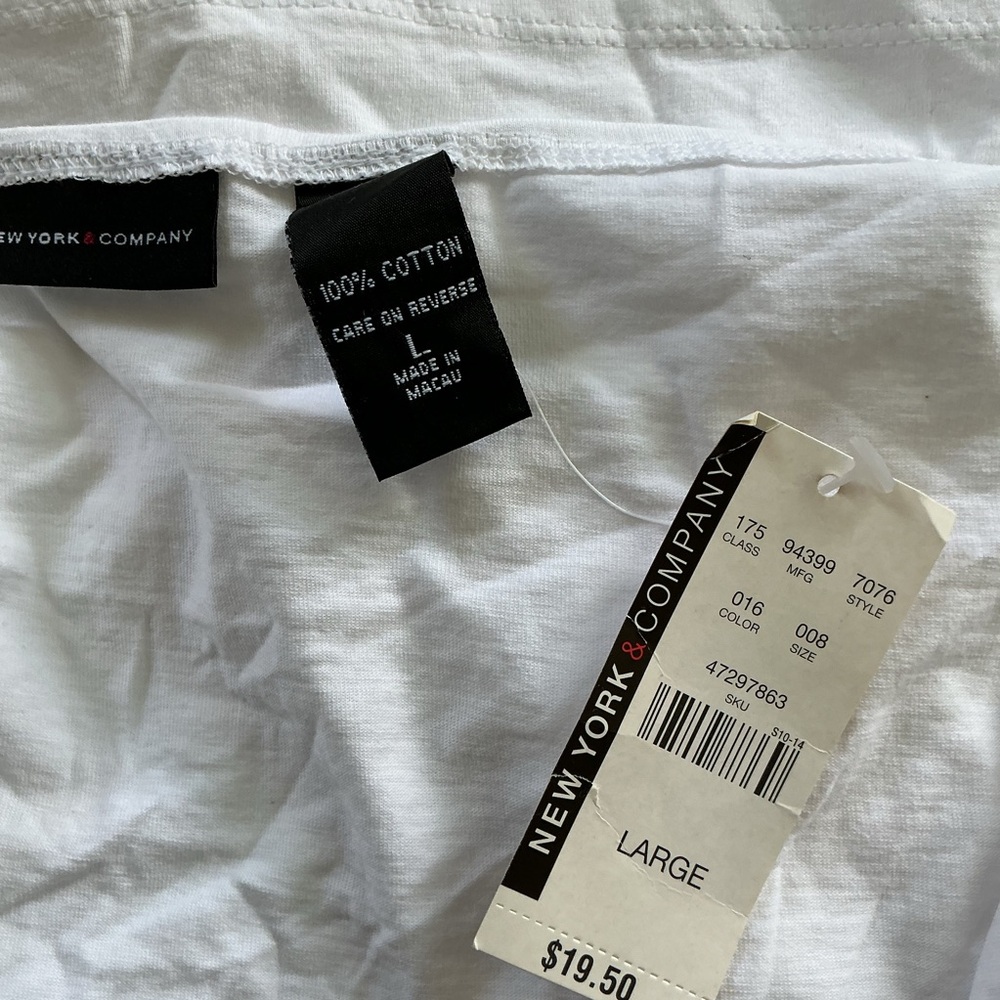 NWT New York & Company White Eyelet Halter Top Festival Size Large - Picture 7 of 7
